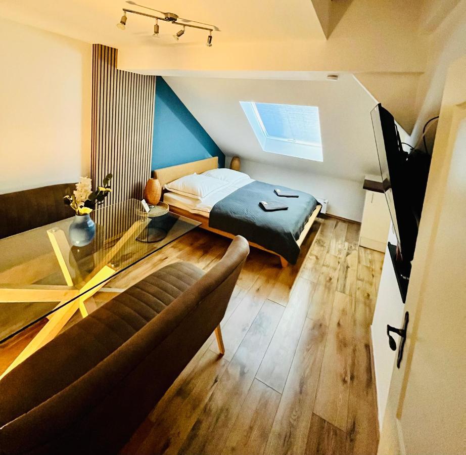 Aycatcherhomes - Top Lage I 4 Personen I 2 Schlafzimmer I Zentral I Altstadt Marburg I Naehe Fluss Lahn I Wlan I Apartment Sirius المظهر الخارجي الصورة
